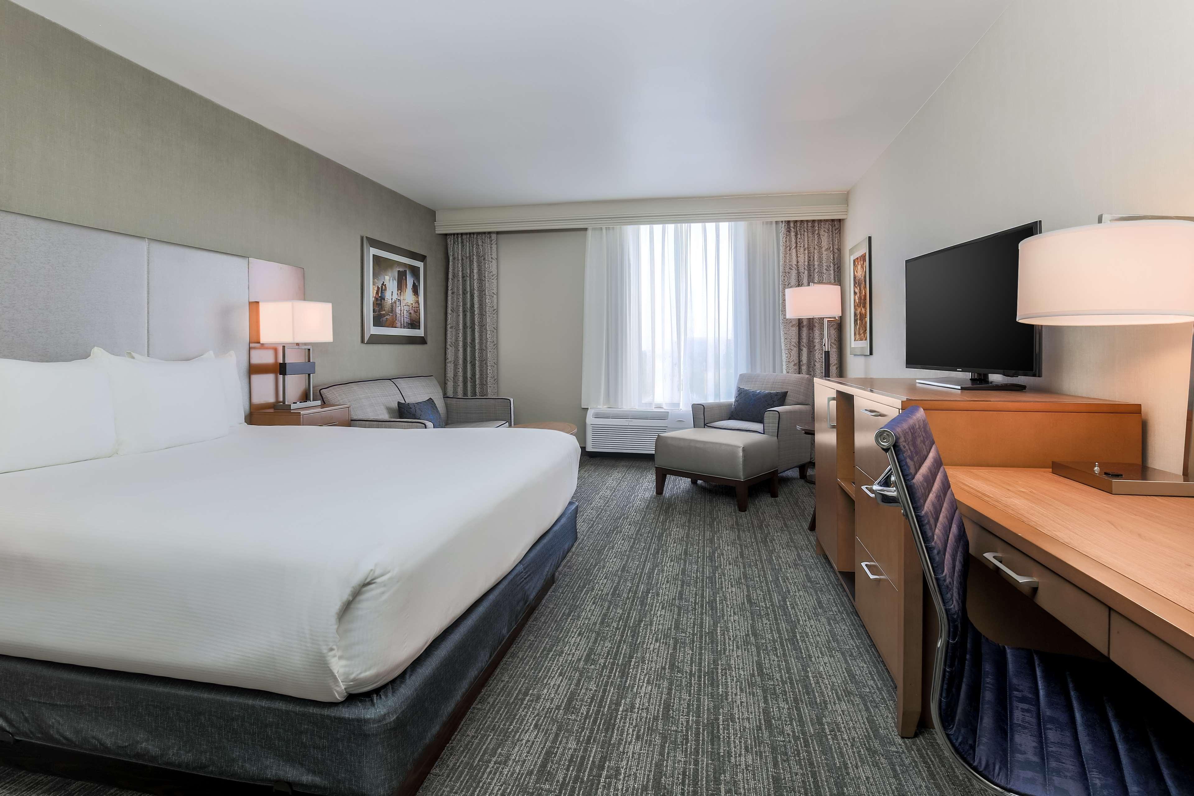 Hotel Doubletree By Hilton Atlanta Airport College Park Exterior foto